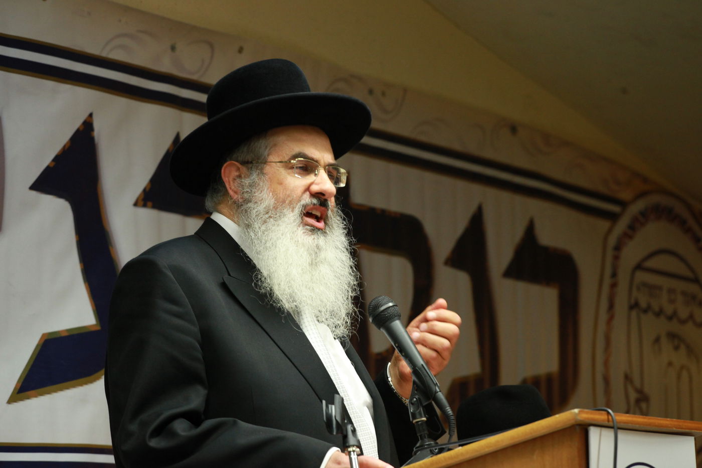 כנס בני תורה הספרדי: נשיא המועצת והגר"י יוסף נעדרו