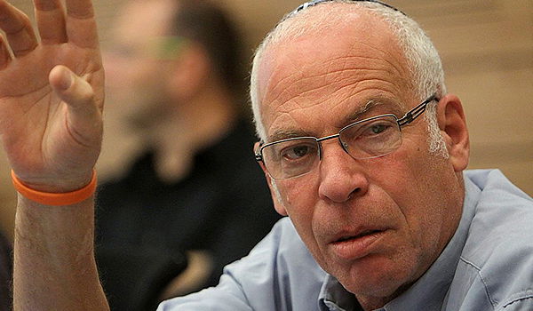 "מוכק את הציבור החרדי". אורי אריאל