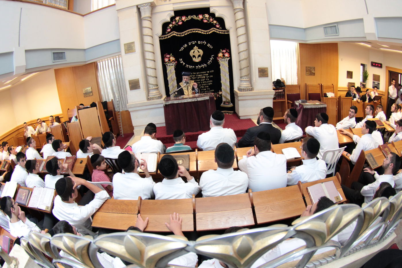 גלריה: כנס בני תורה עם הראשל"צ הגאון רבי יצחק יוסף