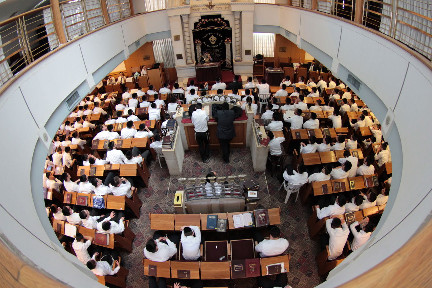 גלריה: כנס בני תורה עם הראשל"צ הגאון רבי יצחק יוסף