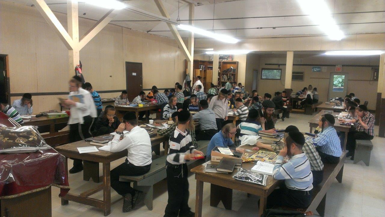 בקעמפ: ילדי "החיידר" נגד ישראל