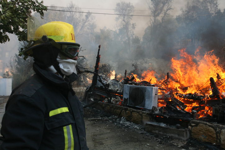 גבר חרדי עם זקן? לא תוכל להיות כבאי בשירותי הכיבוי