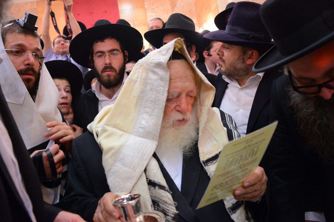 בברית לבן אריה קנייבסקי: הגראי"ל סנדק, הגר"ח ברכות • גלריה