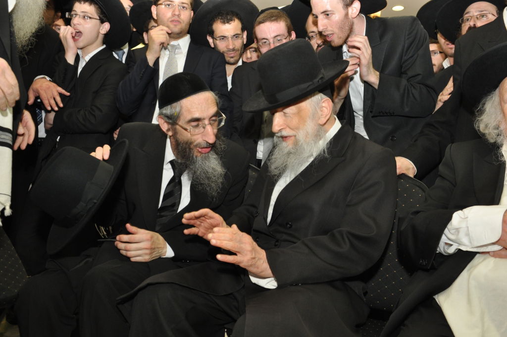 גלריה: הרב דוד מינצר חיתן, הגר"ש אוירבך נכח