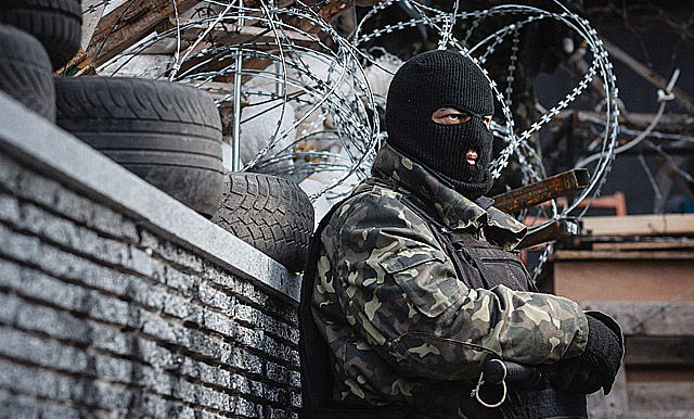 חמוש פרו-רוסי בדונייצק