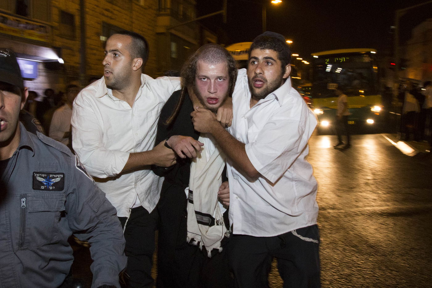 "הבלשים החרדים" בפעולה