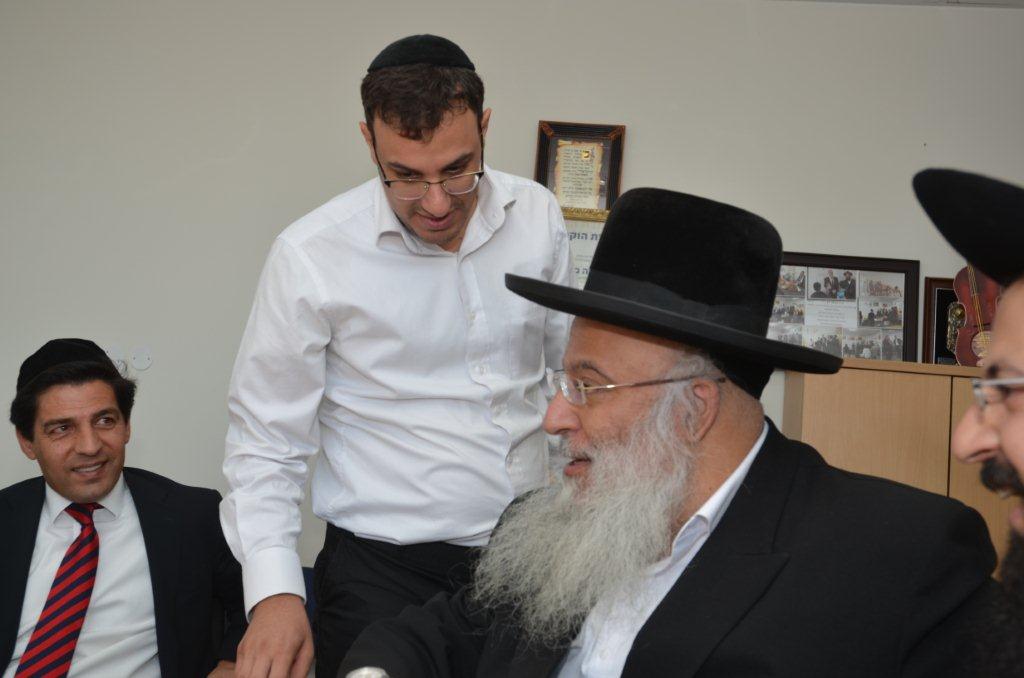 המקובל הרב בניהו שמואלי נפגש עם ניר ברקת וסגנו צביקה כהן