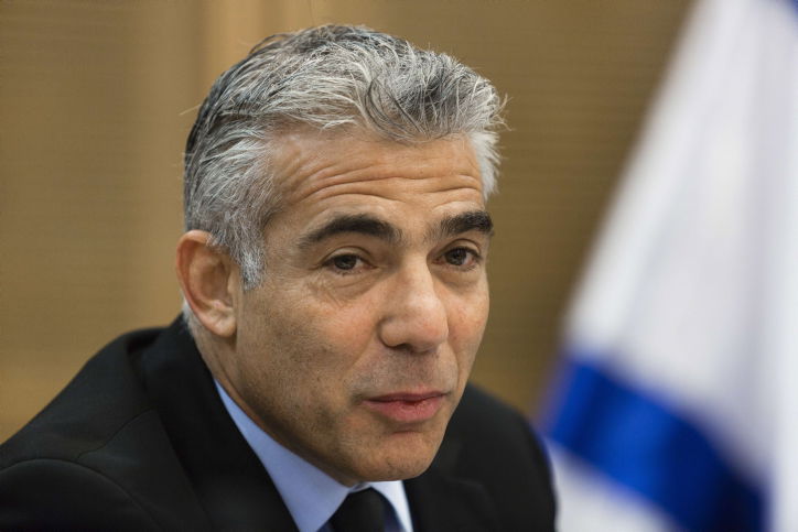 קרס לקריסת החברה? שר האוצר יאיר לפיד