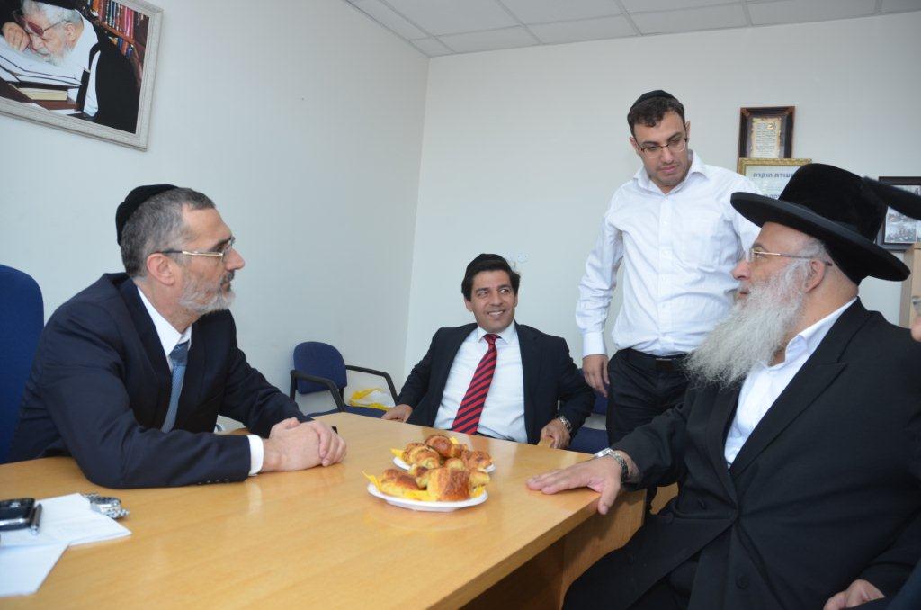 המקובל הרב בניהו שמואלי נפגש עם ניר ברקת וסגנו צביקה כהן