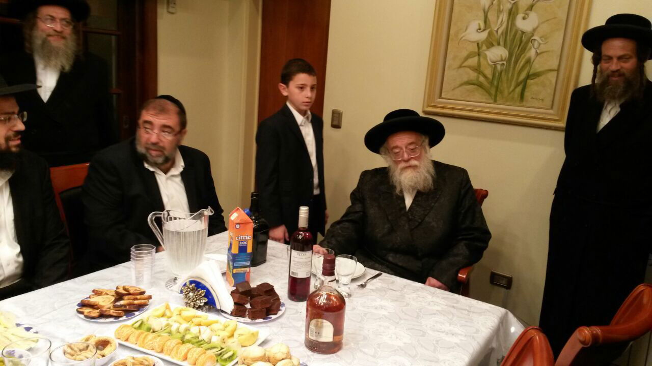 תיעוד: הרבי מתולדות אהרן בארגנטינה