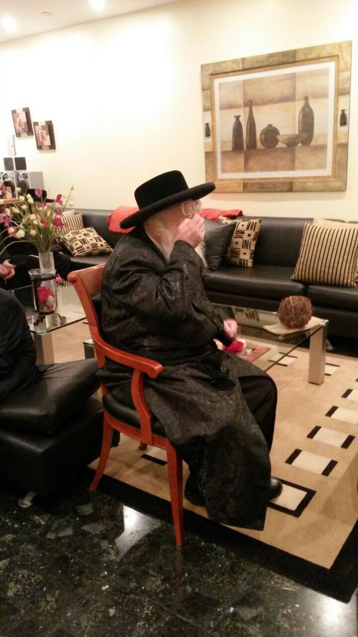 תיעוד: הרבי מתולדות אהרן בארגנטינה