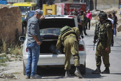 רכב נשדד באיומי סכין בכביש 55