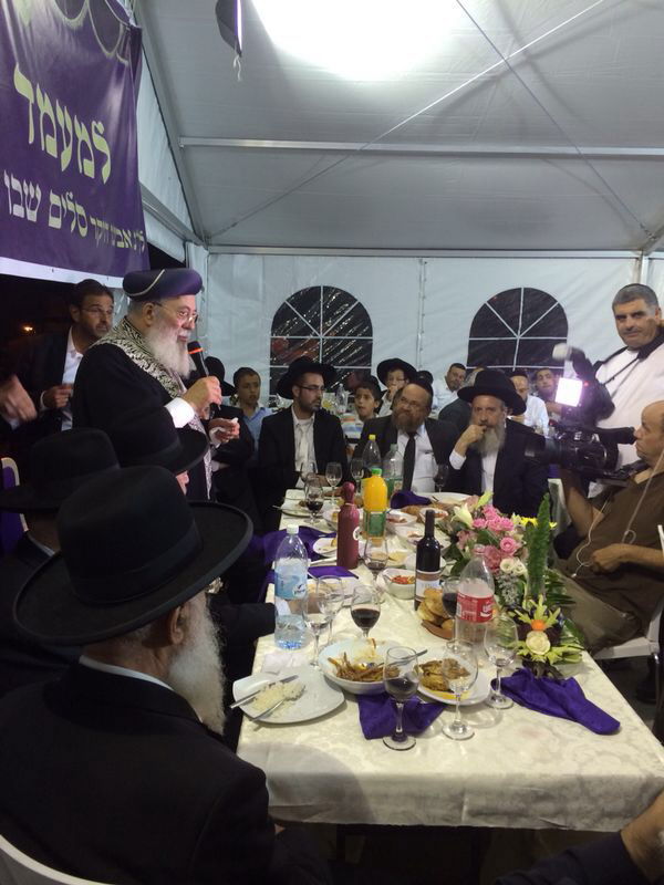 גלריה: הרב עמאר בהכנסת ספר תורה