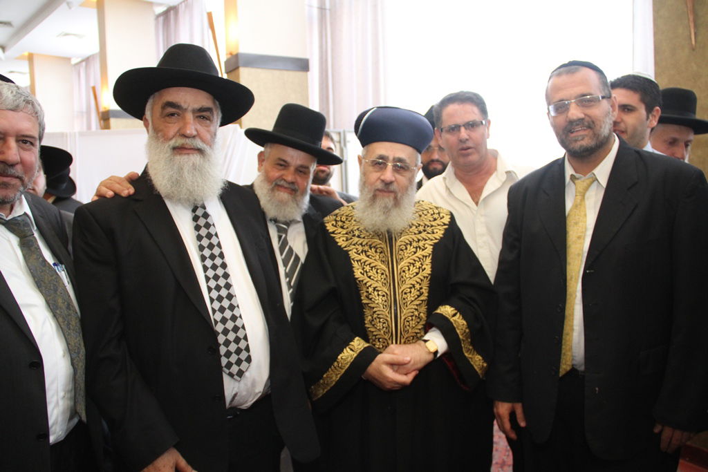 הרב יצחק פרץ והגר"י יוסף, הצהריים לאחר הזכייה