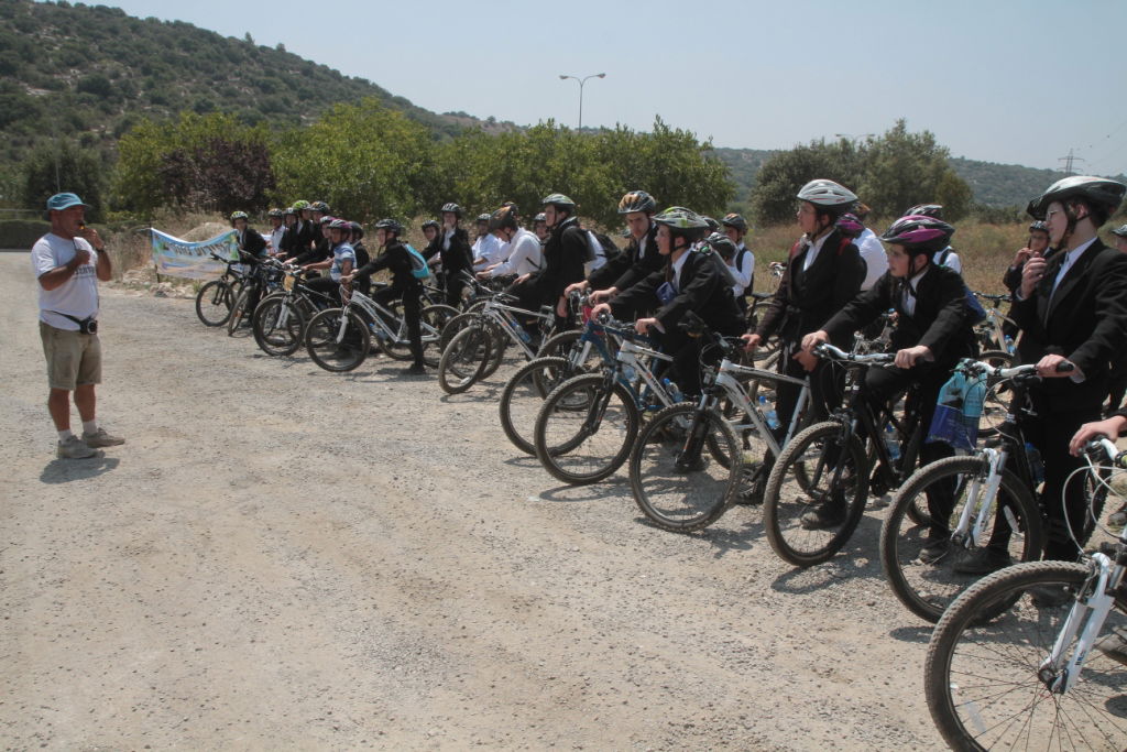 הטרנד בישיבות בית הזמנים: אופניים