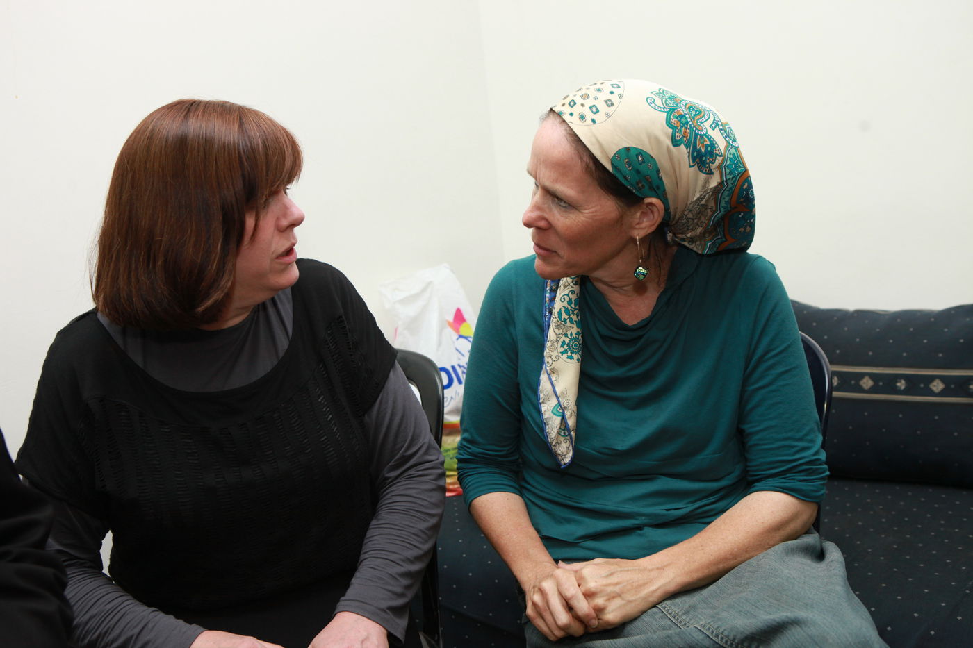 תיעוד בלעדי: אמו של נפתלי פרנקל פגשה את אם הנעדר