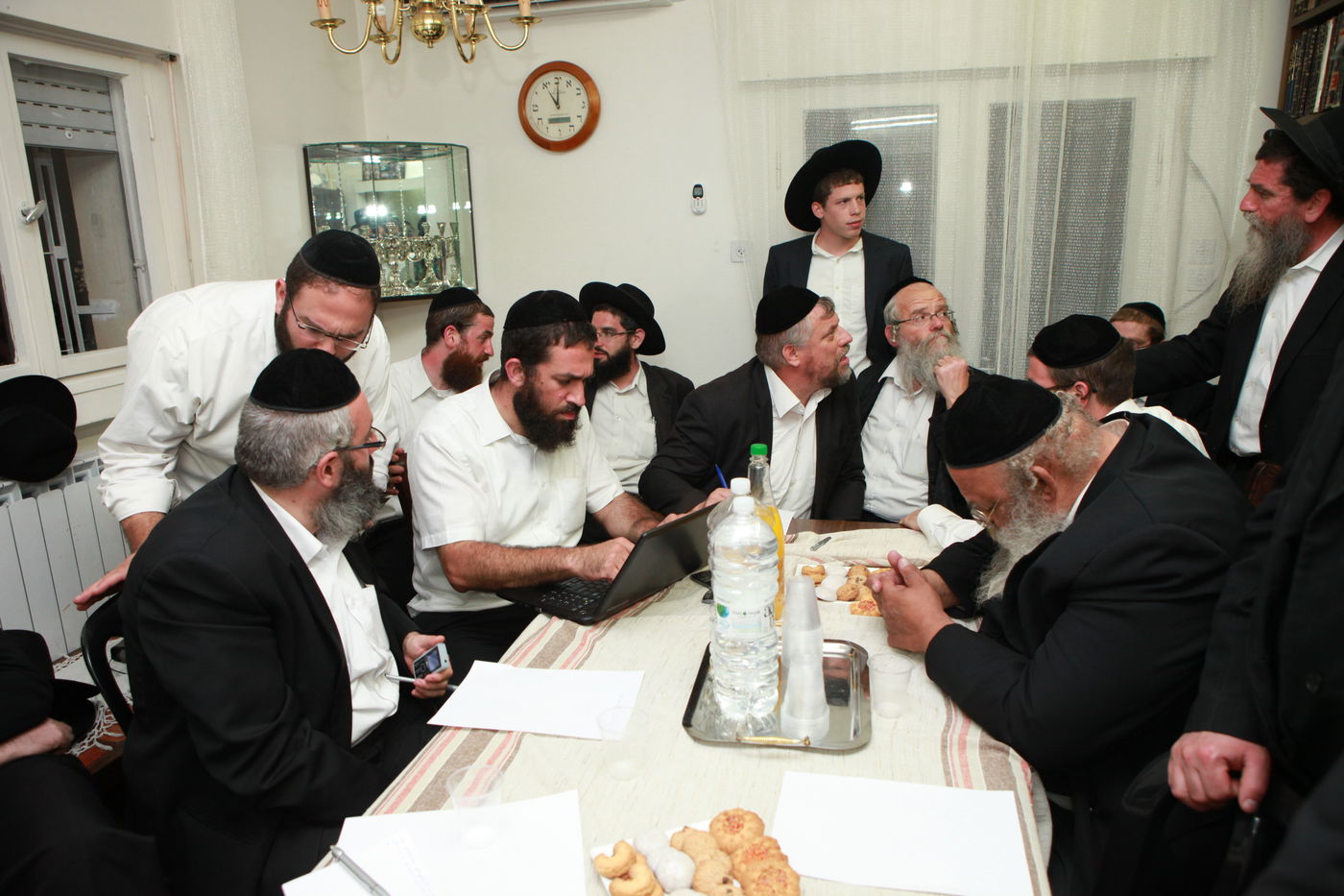 תיעוד בלעדי: אמו של נפתלי פרנקל פגשה את אם הנעדר