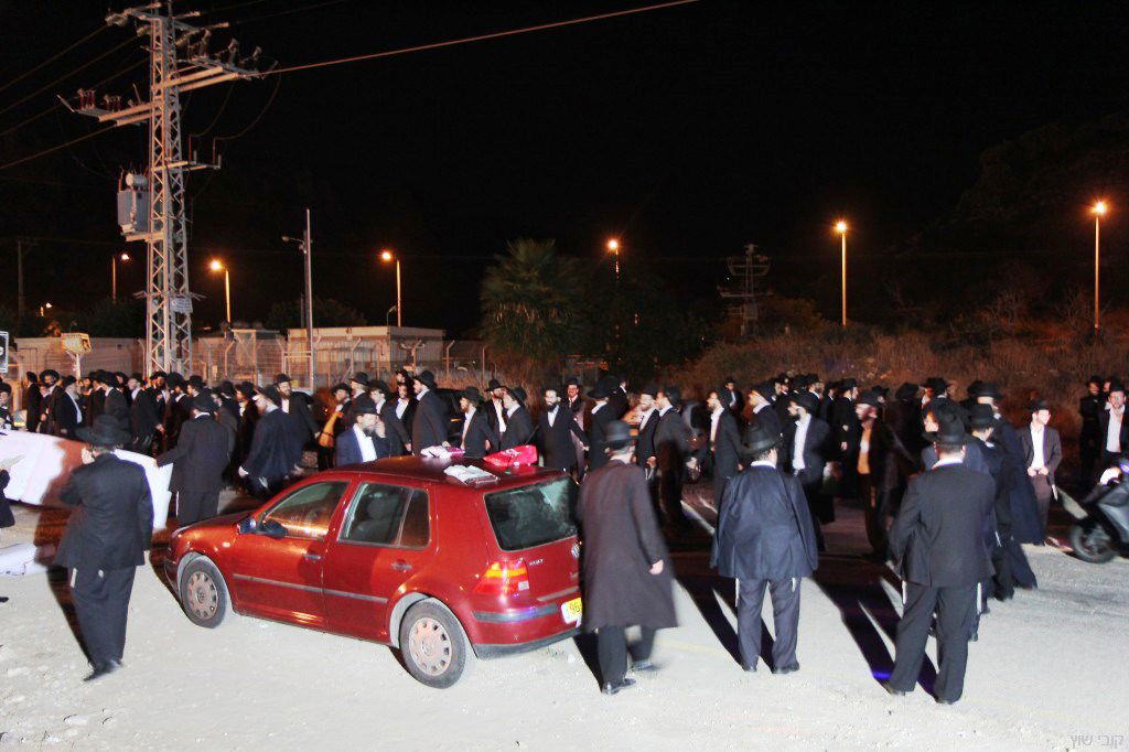 הגר"ש אוירבך לאב הבחור: "שהבן שלך לא יהיה שבור"