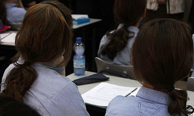 ברגע האחרון: 500 תלמידות "בית יעקב אידיש" החלו את שנת הלימודים