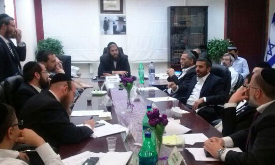 ישיבת מועצת העיר אלעד