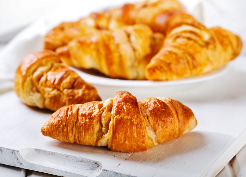 מאפים אישיים במילוי גבינה, פטריות ובצל