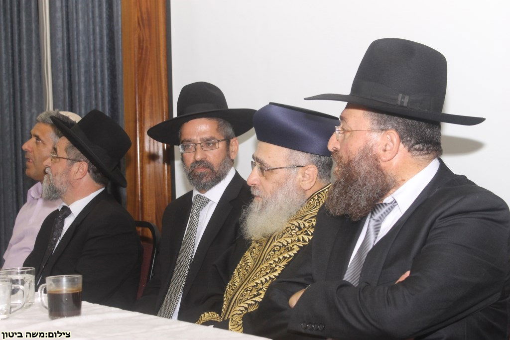 בניגוד לבנייני האומה: מאות בעצרות "אל המעיין" ברחבי הארץ