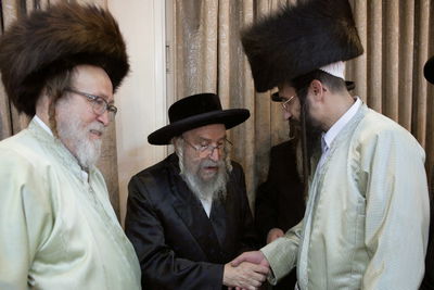 גלריה: בר מצווה לבן הרב חיים הירש