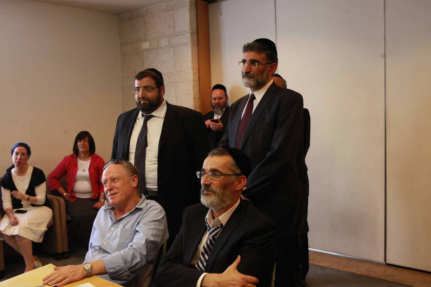 סגן ראש העיר ירושלים צביקה כהן חגג יום הולדת בלשכתו בעירייה