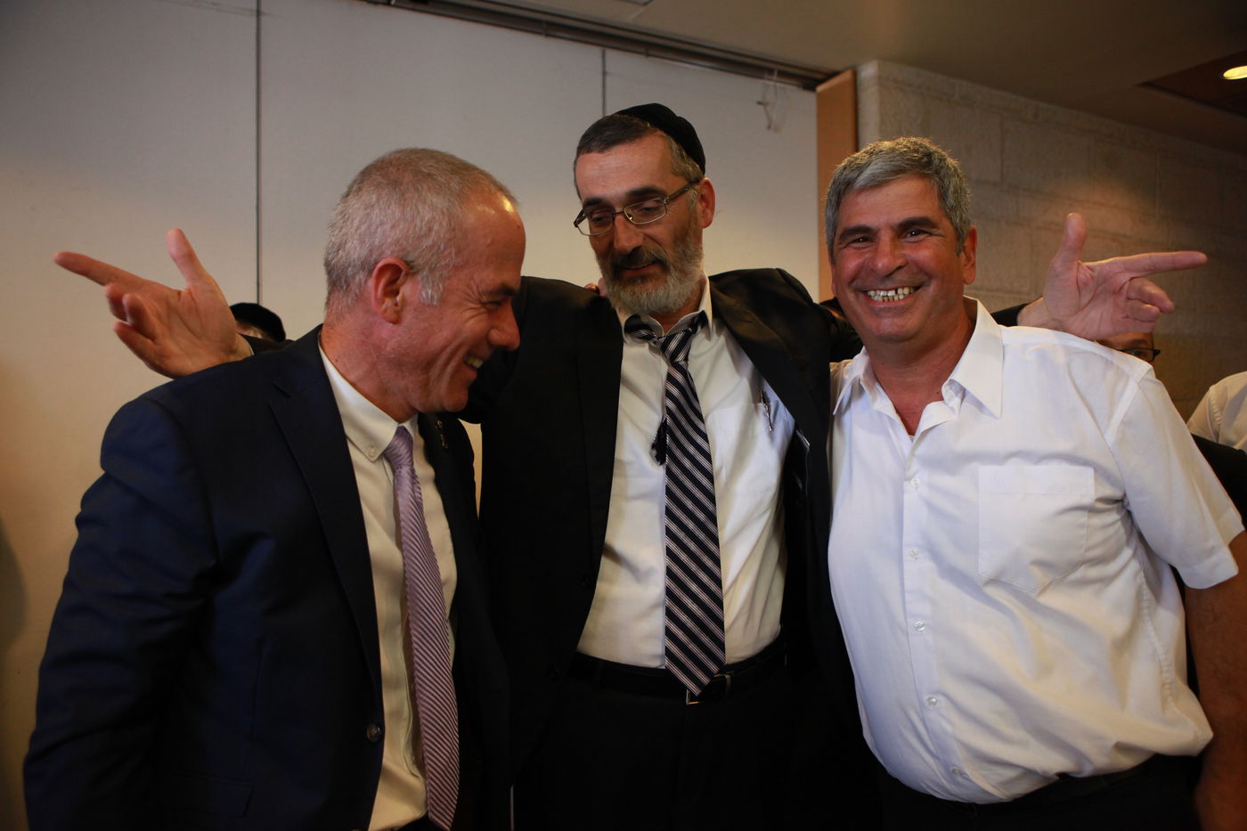 סגן ראש העיר ירושלים צביקה כהן חגג יום הולדת בלשכתו בעירייה