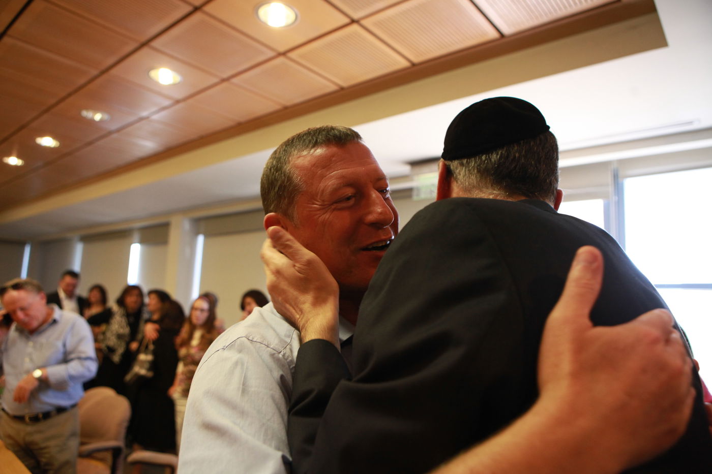 סגן ראש העיר ירושלים צביקה כהן חגג יום הולדת בלשכתו בעירייה