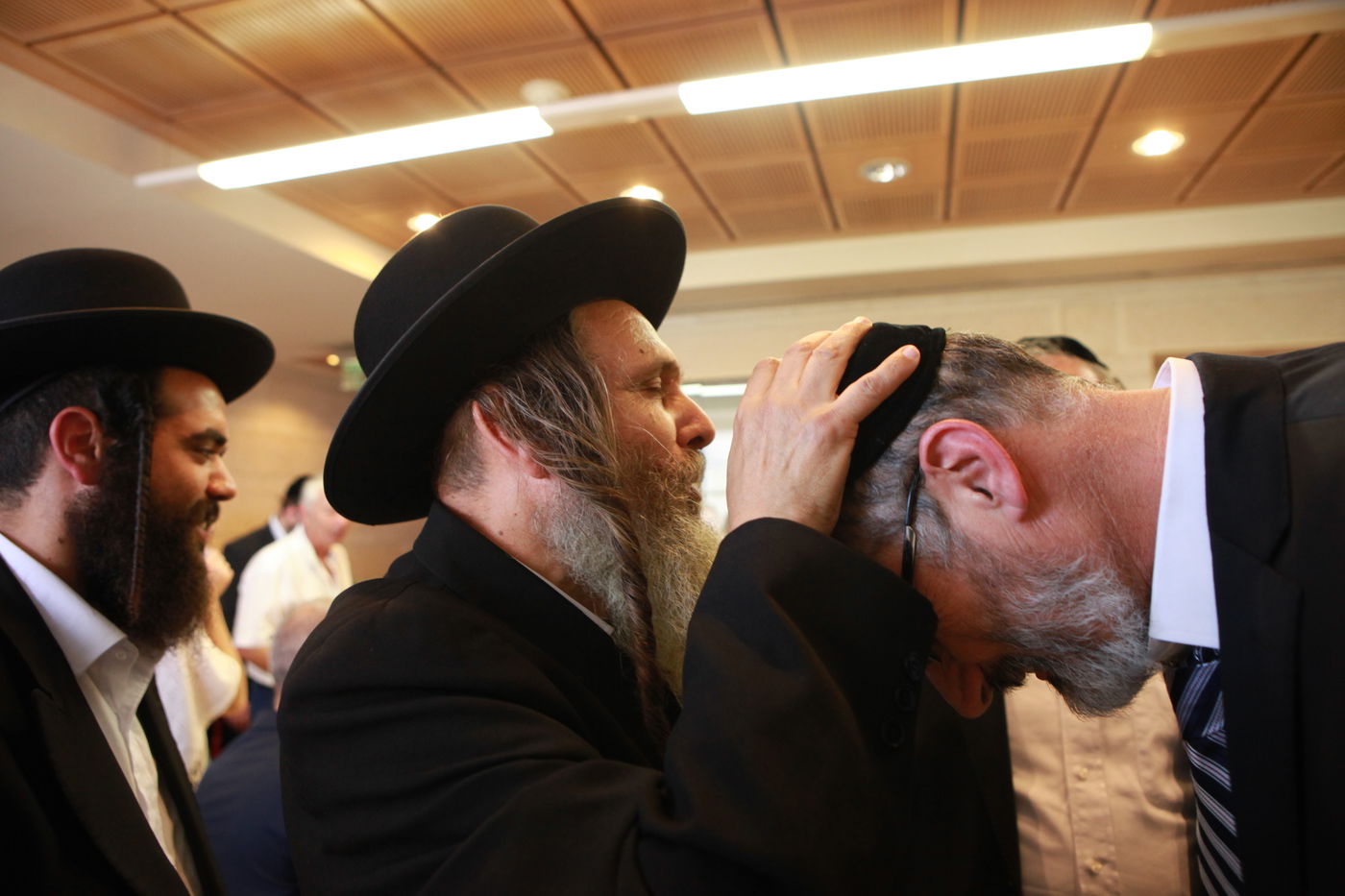 סגן ראש העיר ירושלים צביקה כהן חגג יום הולדת בלשכתו בעירייה