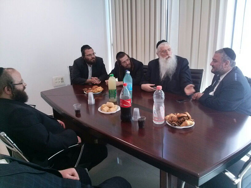 ח"כ מאיר פרוש פתח את שנת הלימודים בארבע ערים