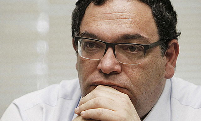 שר החינוך שי פירון