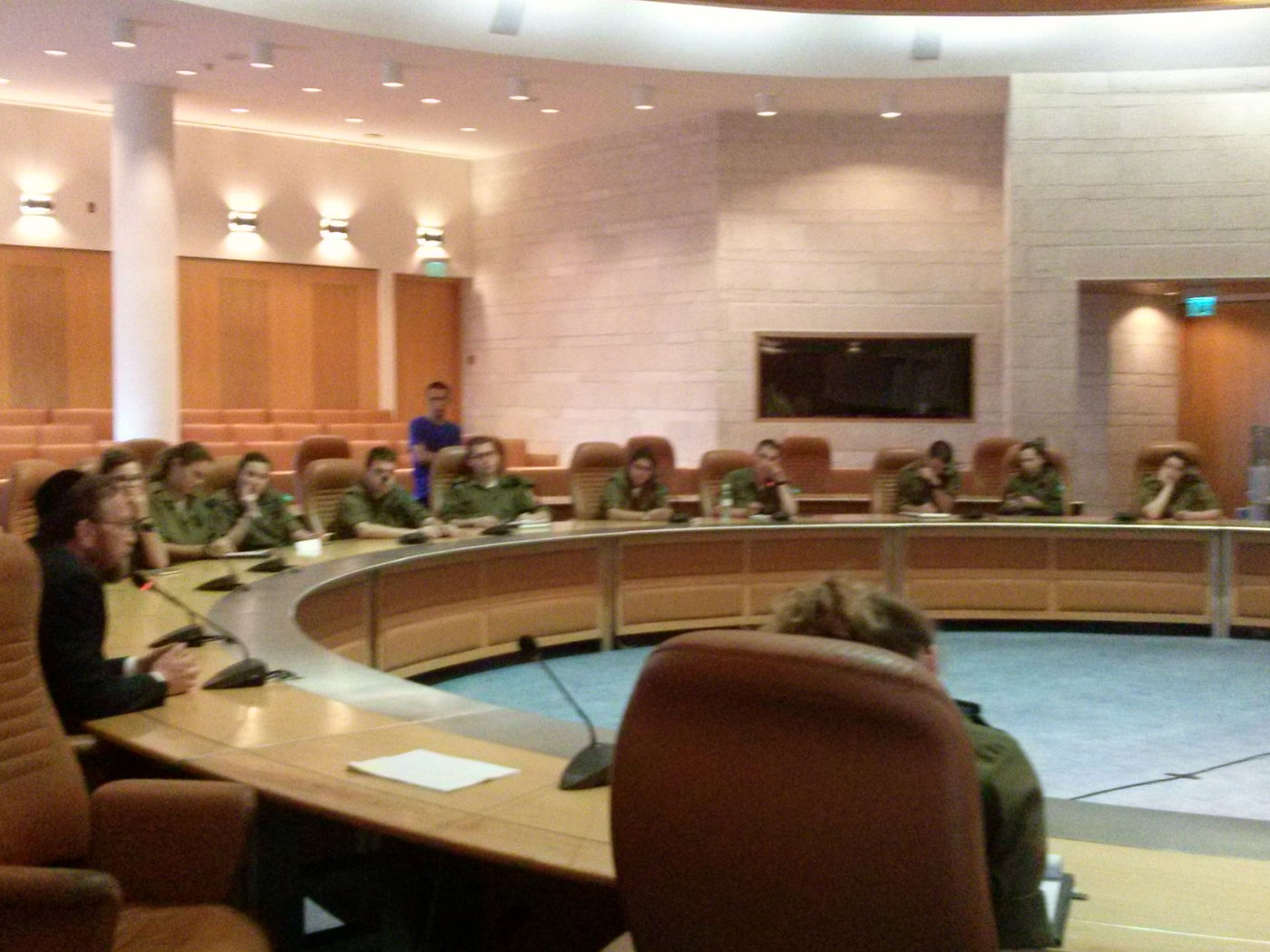 יצחק פינדרוס בקורס תקשורת לגלי צה"ל