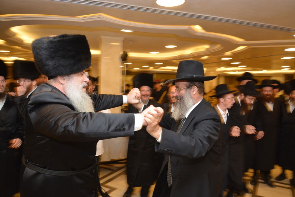 גלריה: חנוך זייברט חיתן, כולם התייצבו לאחל מזל טוב