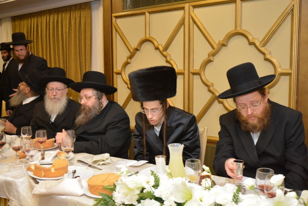 גלריה: חנוך זייברט חיתן, כולם התייצבו לאחל מזל טוב