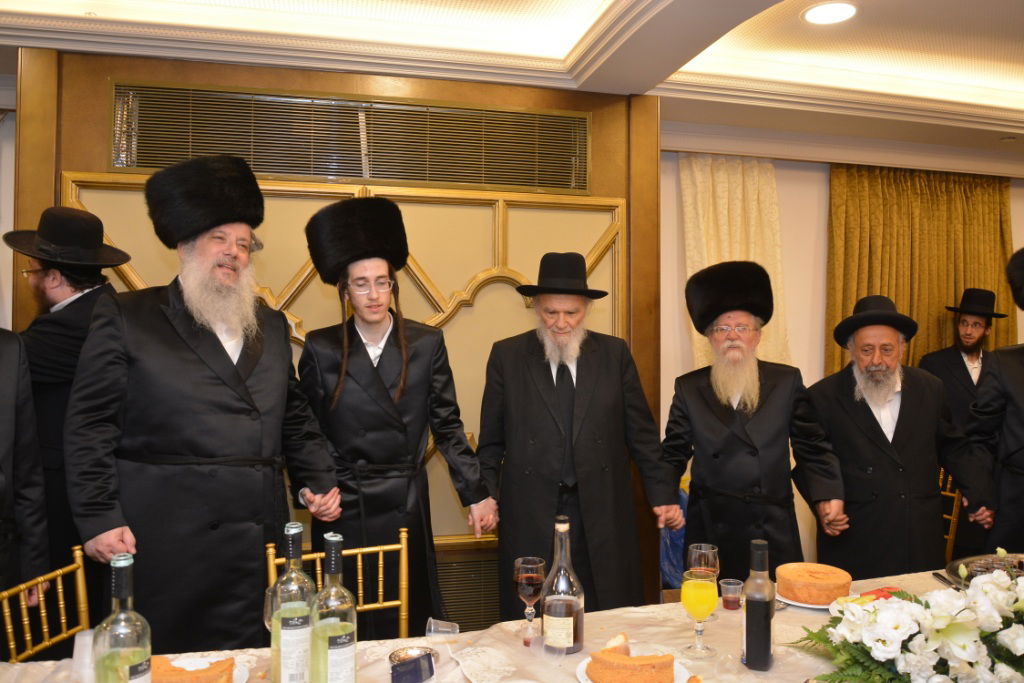 גלריה: חנוך זייברט חיתן, כולם התייצבו לאחל מזל טוב