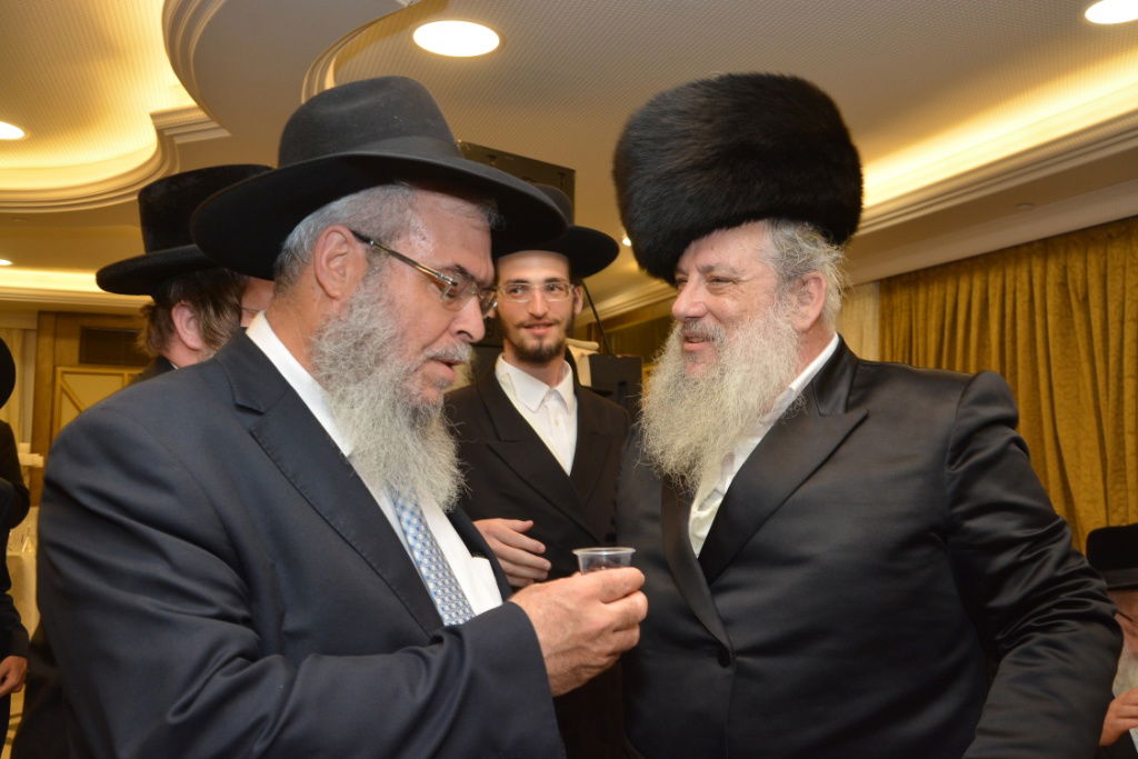 גלריה: חנוך זייברט חיתן, כולם התייצבו לאחל מזל טוב