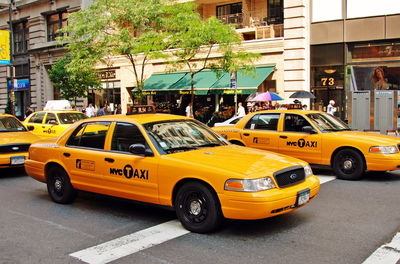 שירות מוניות לנשים בלבד