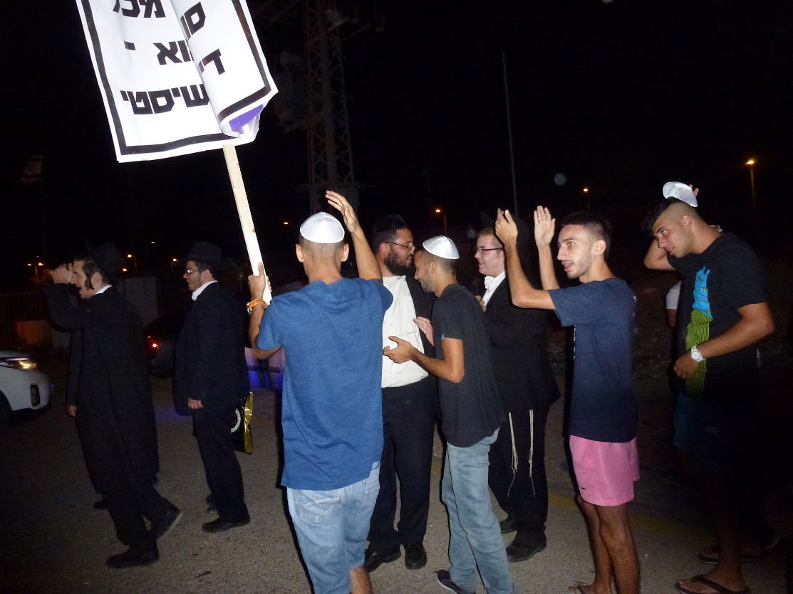 הרב יעקב עדס הפגין בכלא 6: "חובה ללחום מלחמת קודש"