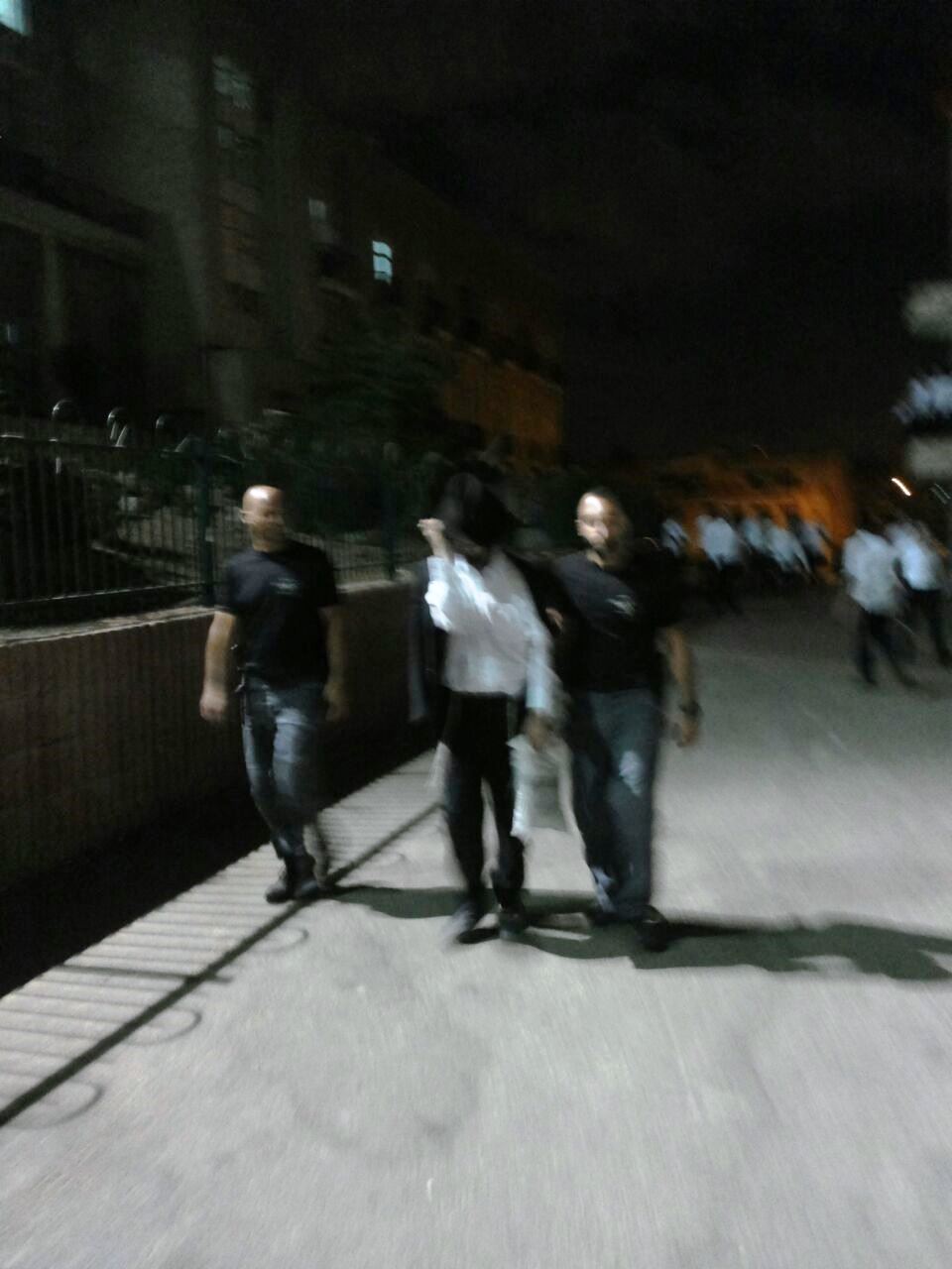 המאבק בפוניבז' מתעצם: שני בחורים בישיבה נעצרו ושוחררו