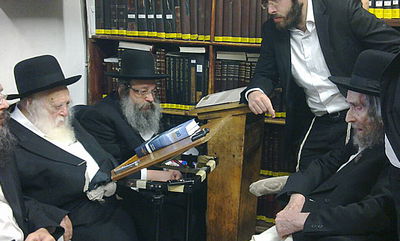 מרן הגראי"ל שטיינמן בניחום אבלים, הבוקר