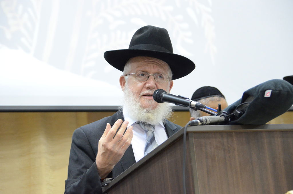 השטח מתעורר? אלפים בעצרות ש"ס בפתח תקווה ובבני ברק