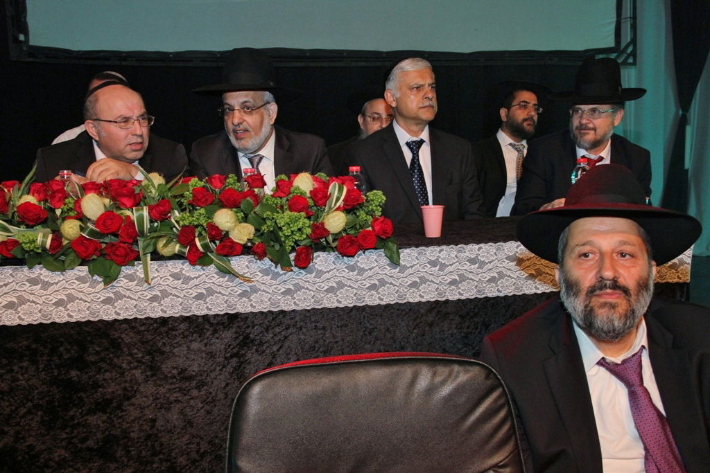 השטח מתעורר? אלפים בעצרות ש"ס בפתח תקווה ובבני ברק