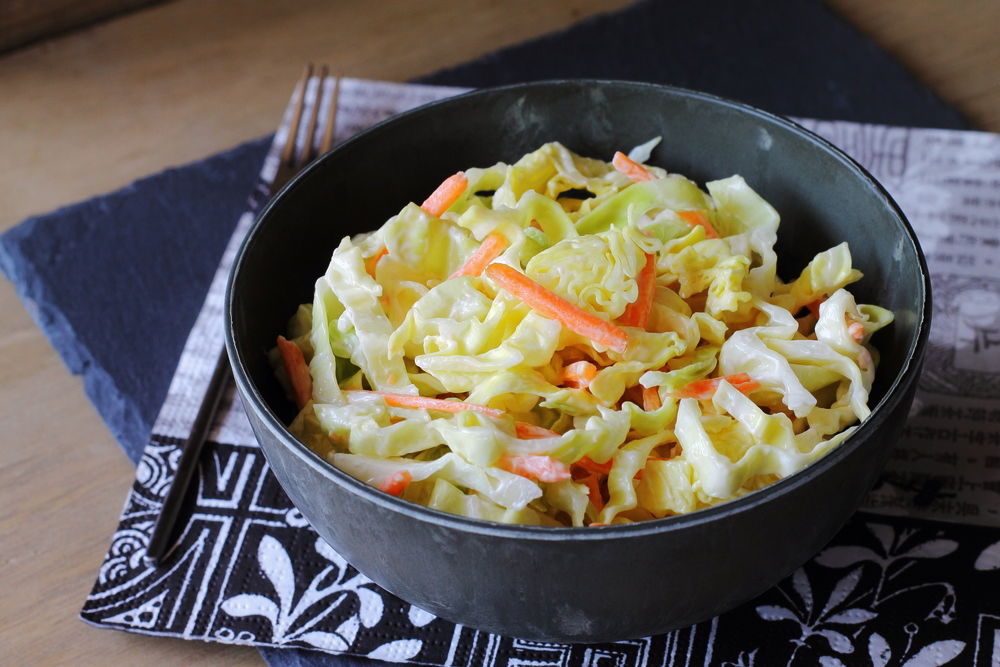 סלט כרוב וגזר במיונז