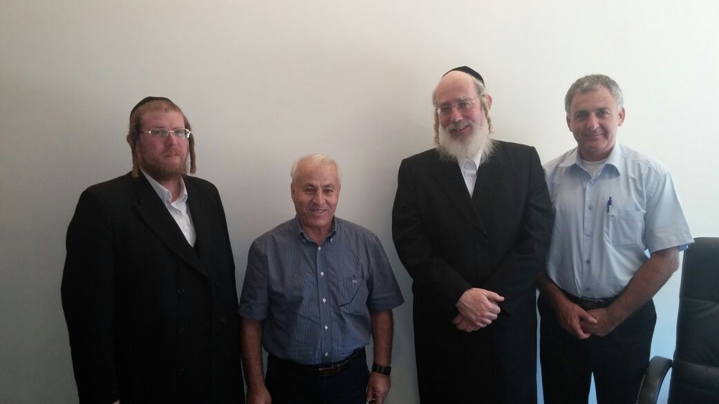 ח"כ ישראל אייכלר עם מנהלי החברה