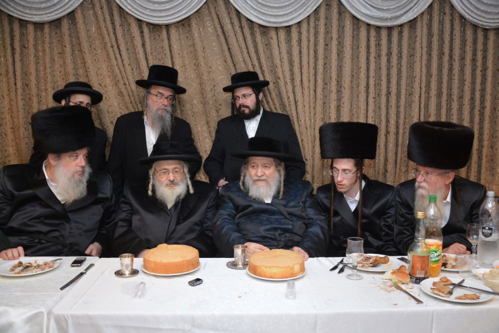 גלריה: אדמו"רים ורבנים בשבע ברכות לבן חנוך זייברט