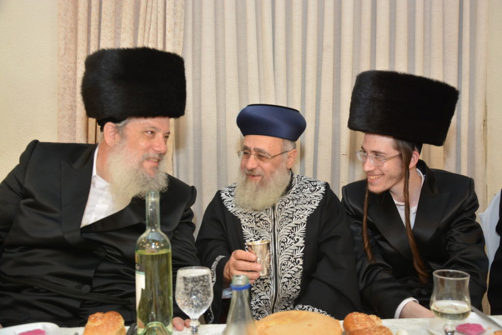 גלריה: אדמו"רים ורבנים בשבע ברכות לבן חנוך זייברט