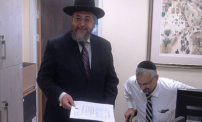 חיים אמסלם מגיש מועמדות, הבוקר