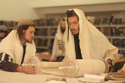 תפילה בישיבה